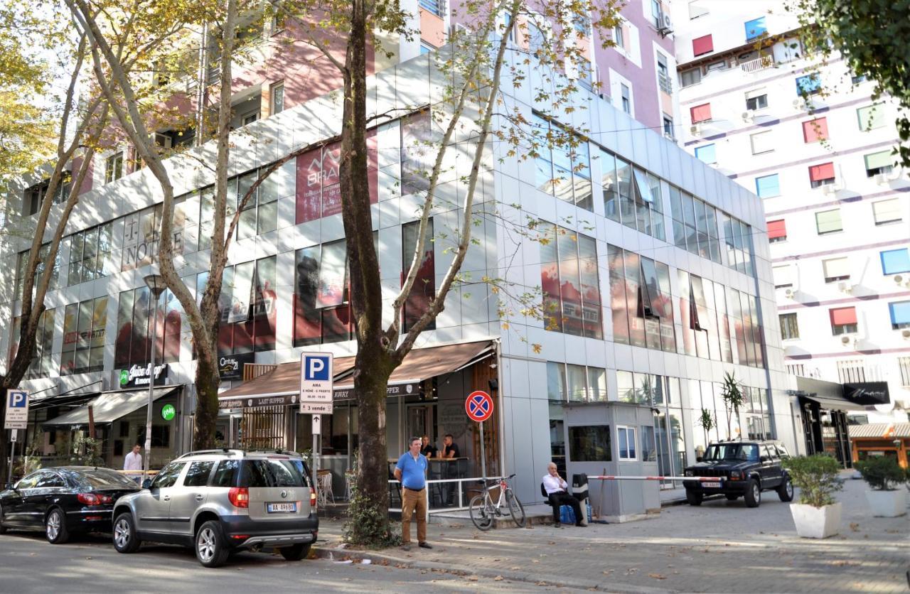 Haris Apartment Tirana No.2 Ngoại thất bức ảnh